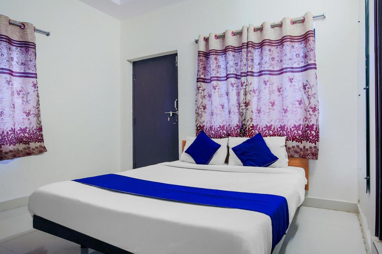 Hotel Oyo Silverkey 74581 Nallagandla à Haïdarabad Extérieur photo