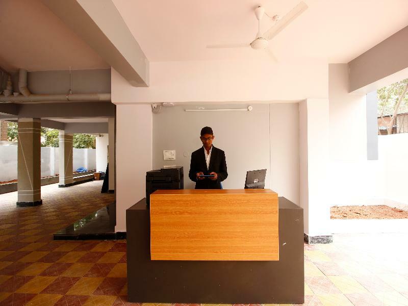 Hotel Oyo Silverkey 74581 Nallagandla à Haïdarabad Extérieur photo