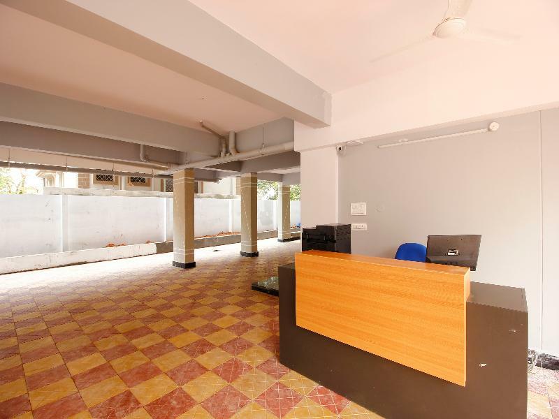 Hotel Oyo Silverkey 74581 Nallagandla à Haïdarabad Extérieur photo