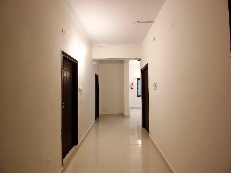 Hotel Oyo Silverkey 74581 Nallagandla à Haïdarabad Extérieur photo