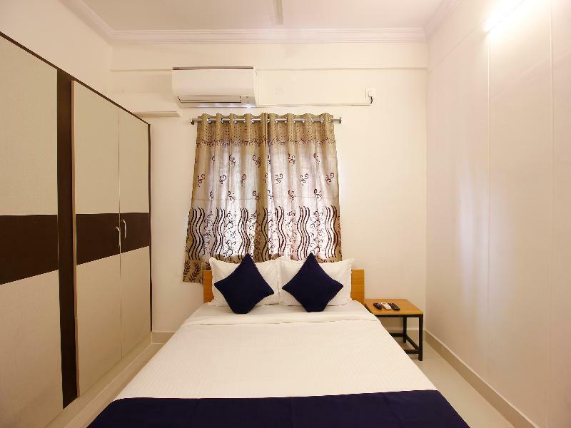 Hotel Oyo Silverkey 74581 Nallagandla à Haïdarabad Extérieur photo