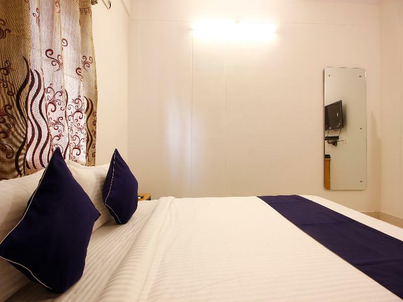 Hotel Oyo Silverkey 74581 Nallagandla à Haïdarabad Extérieur photo